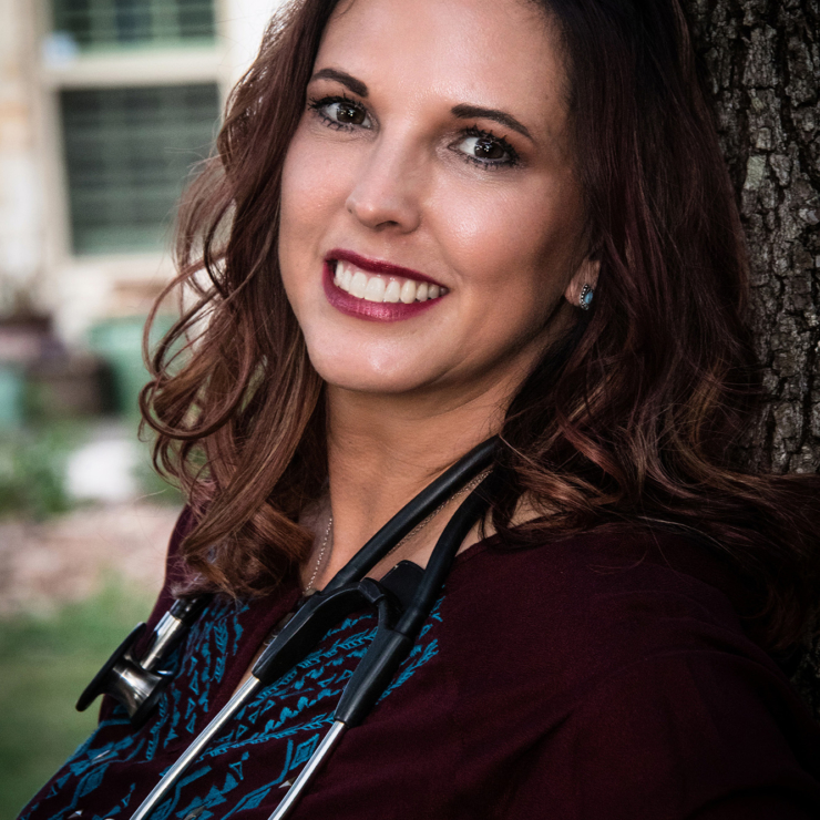 Living Well Family Medicine of Boerne Shannon Livingston Headshot Photo